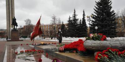 В регионах России вспоминают защитников Отечества