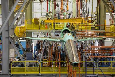 «Тихий» сверхзвуковой самолет NASA X-59 проходит в Техасе структурные тестирования и калибровку — завершено 80% испытаний. Первый полет состоится в конце 2022 года