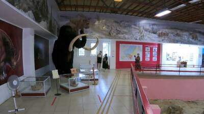 У воронежского музея «Костёнки» появился памятник загадочному существу