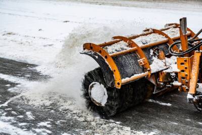 12 улиц очистят от снега 24 февраля в Новосибирске