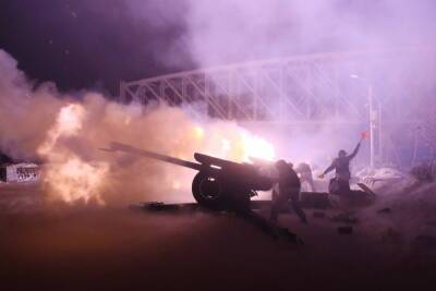 Военные показали обратную сторону салюта на 23 февраля в Новосибирске
