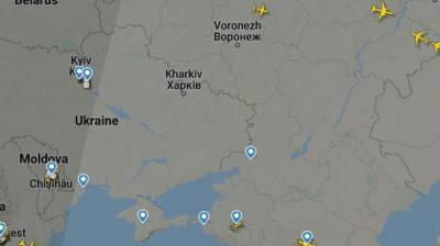 Работа ряда аэропортов юга России остановлена, утренние и дневные рейсы отменяют и переносят