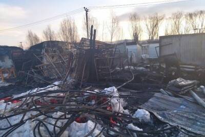 Четыре человека погибли в бытовках при пожаре в Красноярском крае