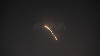 Вторая атака за сутки: в Сирии сообщили об израильском ракетном залпе в районе Дамаска - vesty.co.il - Сирия - Дамаск - Израиль - Сана