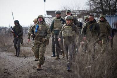 Президент України: Росія розпочала нову військову операцію проти нашої держави, по всій території України запроваджується воєнний стан