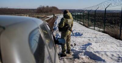 Оружие не изымут, но дороги могут перекрыть: подробности режима ЧП