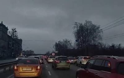 На выезд из Киева – огромные пробки
