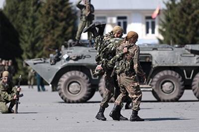 Военнослужащих из Челябинской области перебросили на Украину