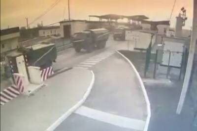 МВД Украины выложило видео «вторжения российских танков» из Крыма