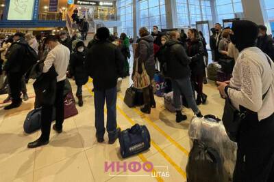 «Победа отменяет рейсы»: астраханцы не могут улететь в Москву