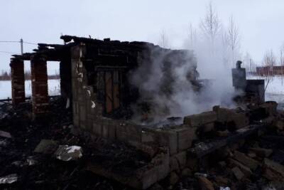 В пригороде Йошкар-Олы из-за пожара в бане сгорел частный дом