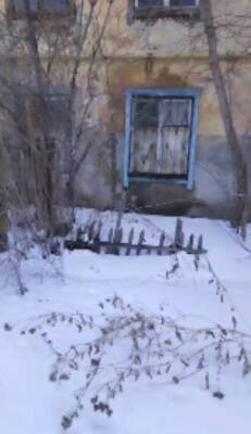 Жильцы аварийного дома под Челябинском возмущены действиями властей при расселении