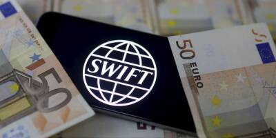Reuters: вряд ли Европа отключит Россию от SWIFT