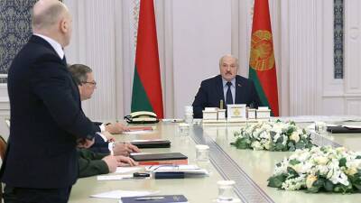 Лукашенко опроверг участие белорусских военных в операции РФ по защите Донбасса