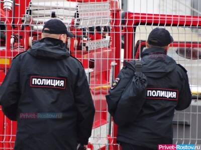 Полицейские в бронежилетах и касках начали патрулировать города в Ростовской области