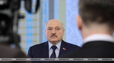 Лукашенко рассказал, как помог Кучме написать новую Конституцию, но тот побоялся идти с ней в Раду