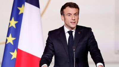 Макрон: Франция работает над тем, чтобы остановить войну