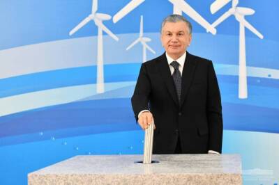 Мирзиёев дал старт строительству ветряной электростанции в Каракалпакстане