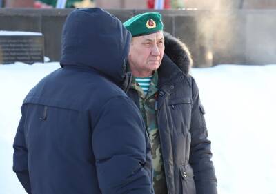 В военкомате Сургута формируют резерв для возможного участия в боевых действиях