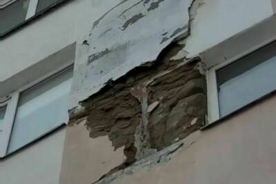 В Челнах вместе со льдом отваливаются куски фасада домов - kazan.mk.ru - Гэс