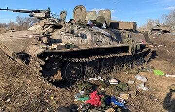 Под Харьковом уничтожили российский бронеавтомобиль «Тигр» и два бронетранспортера с военными