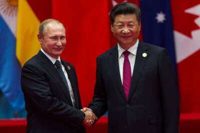 Китай поддерживает Россию и рекомендует китайцам в Украине ездить с китайским флагом