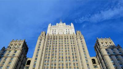 В МИД России заявили об отсутствии угрозы для украинцев и посольства