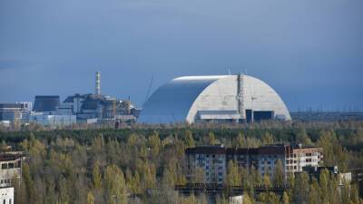 Российские оккупанты пытаются захватить Чернобыльскую АЭС, - Зеленский