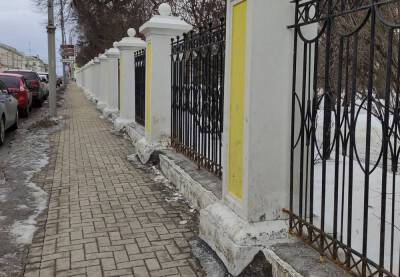 В Рязани начала осыпаться новая ограда Верхнего городского парка