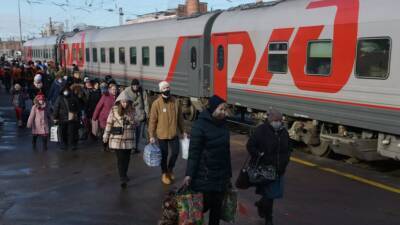 Более 93 тысяч беженцев из Донбасса находятся в пунктах временного размещения под Ростовом