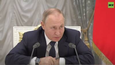 Путин проводит встречу с представителями бизнес-сообщества