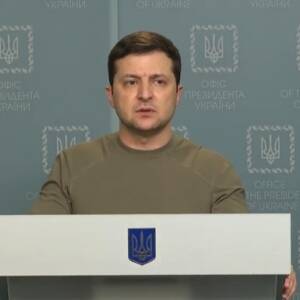 Президент Владимир Зеленский обратился к украинцам и россиянам. Видео