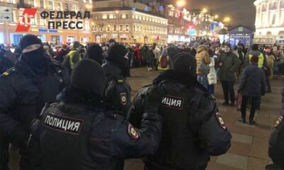 В Петербурге на акции против войны на Украине задержали около ста человек