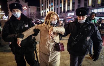 Полиция задержала 600 участников несанкционированной акции в Москве