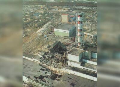 Зеленский обвинил РФ в попытке захватить Чернобыльскую АЭС