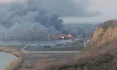 Опубликовано видео горящей базы ВМС Украины в Очакове