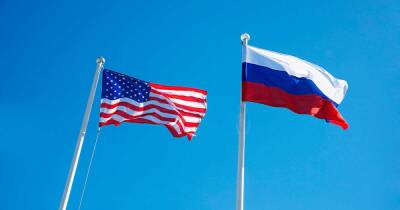 Политолог: Россия и США на грани разрыва дипломатических отношений