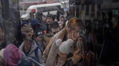 Псаки: США готовы при необходимости принять беженцев с Украины