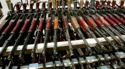 В Киев завезли дополнительное оружие для раздачи добровольцам