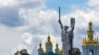 Жители Киева массово покидают город