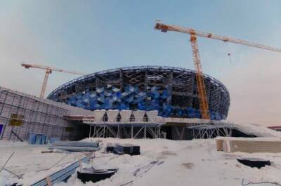 В Новосибирске начали монтаж фасада входных групп с билетными кассами в новом ЛДС