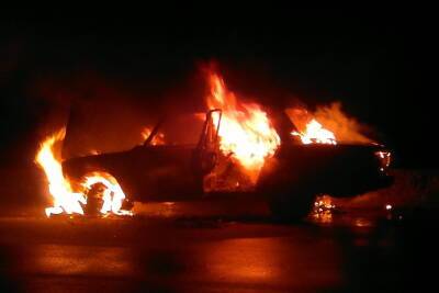 Под утро в Ивановской области дотла сгорел автомобиль