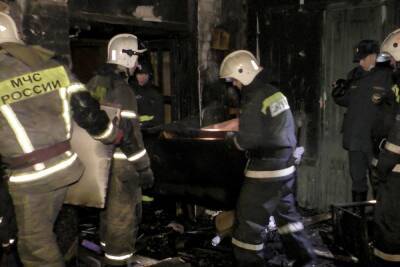 В Волгограде из-за короткого замыкания сгорел дачный дом в СНТ