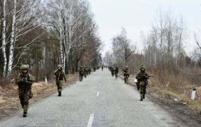 ВСУ ведут бои с российскими оккупантами в районах Димера и Иванкова