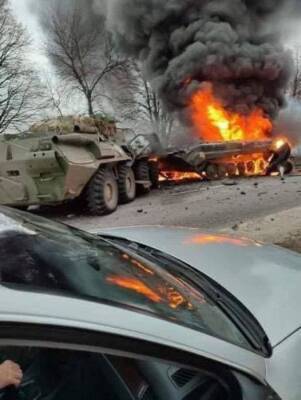 В Сумской области ВСУ с помощью Javelin уничтожили 15 российских танков