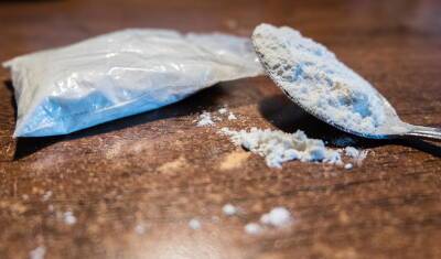 Более 400 доз синтетического наркотика изъяли у тюменки
