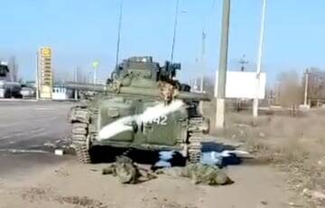В Херсонской области украинские военные уничтожили большую группу российских оккупантов с техникой
