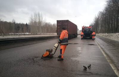 Подрядчик устранил 1 250 кв. м дефектов на трассе М-7 в Нижегородской области