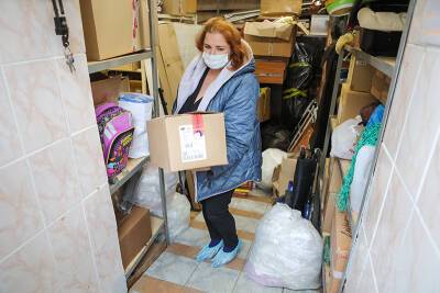 Торговые сети в Москве присоединились к сбору товаров и продуктов для беженцев из Донбасса