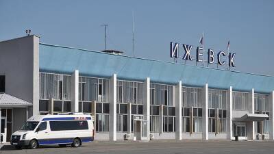 Жители Удмуртии не могут вылететь домой из закрытых аэропортов на юге России